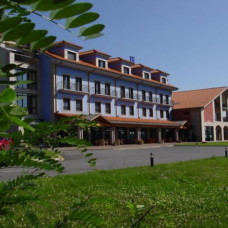 Hotel Cristina Нореньа Экстерьер фото