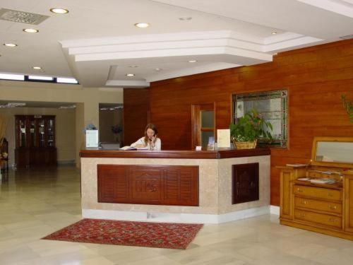 Hotel Cristina Нореньа Экстерьер фото
