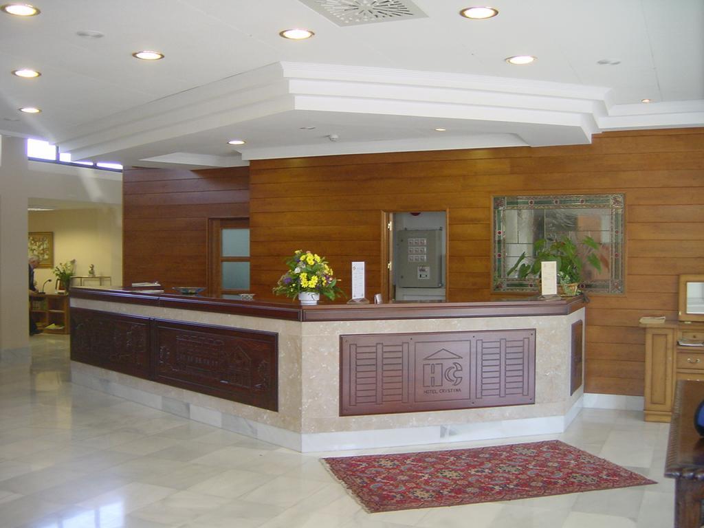 Hotel Cristina Нореньа Экстерьер фото